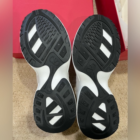 Valentino Garavani “Shegoes” Sneaker - Picture 3 of 5